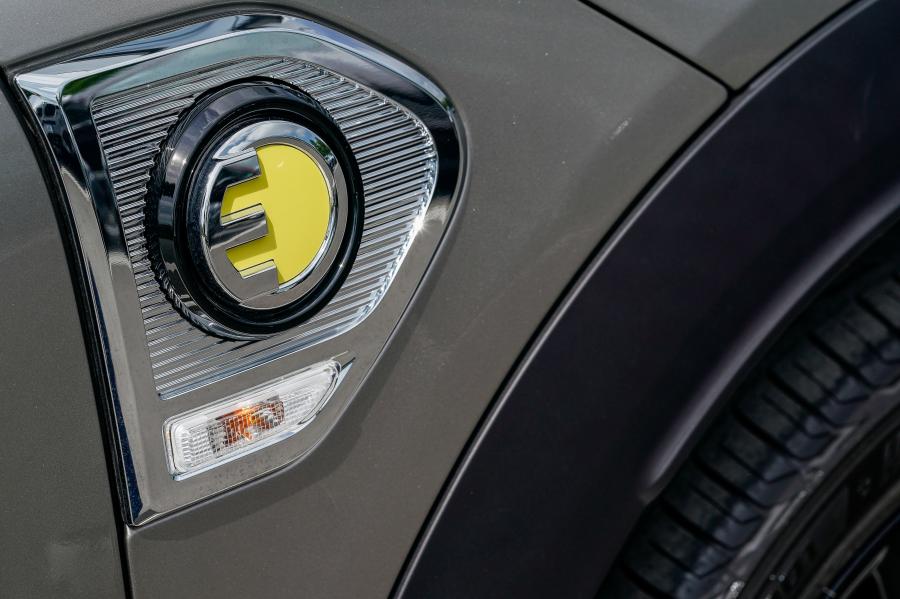 Детали экстерьера Mini Cooper S E Countryman ALL4 (F60) 2017 года  (UK) (фото 28 из 28)